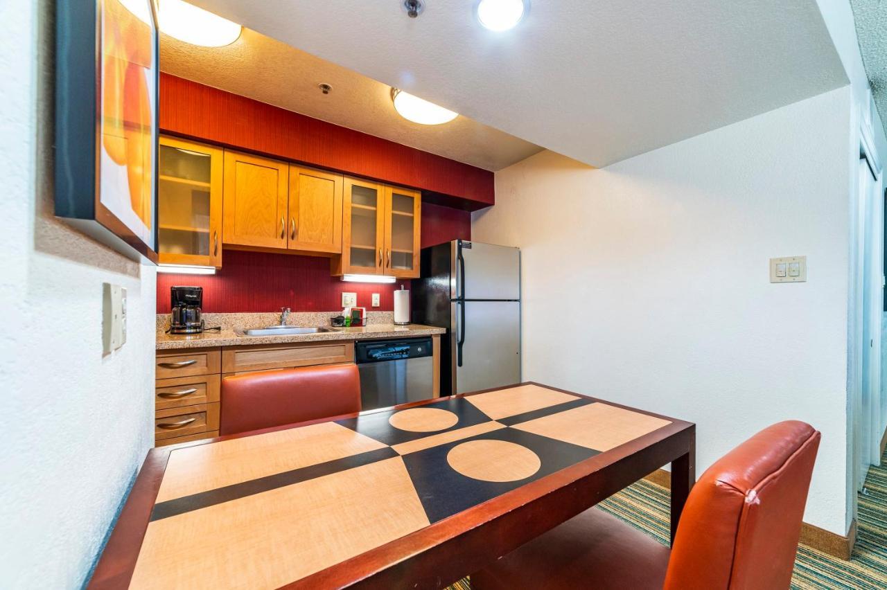 Metro Phx Queen Sleeps 4 Heated Pool *